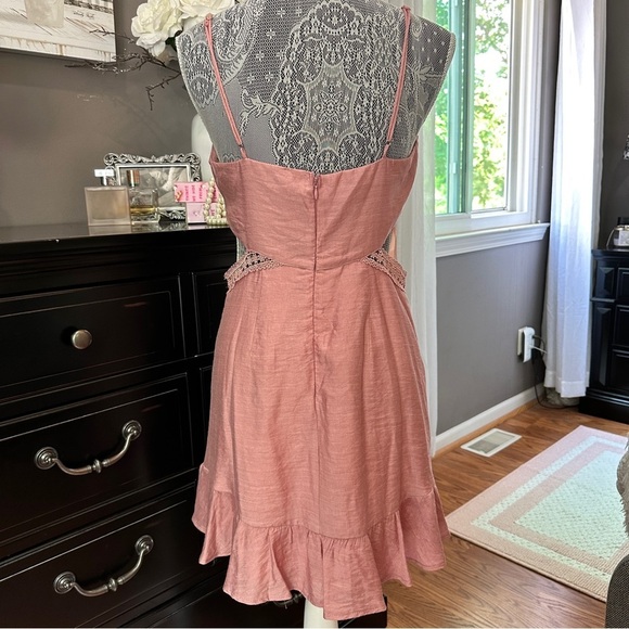 Indikah Rose Mauve Cutout Mini Dress – Size M - Picture 8 of 15